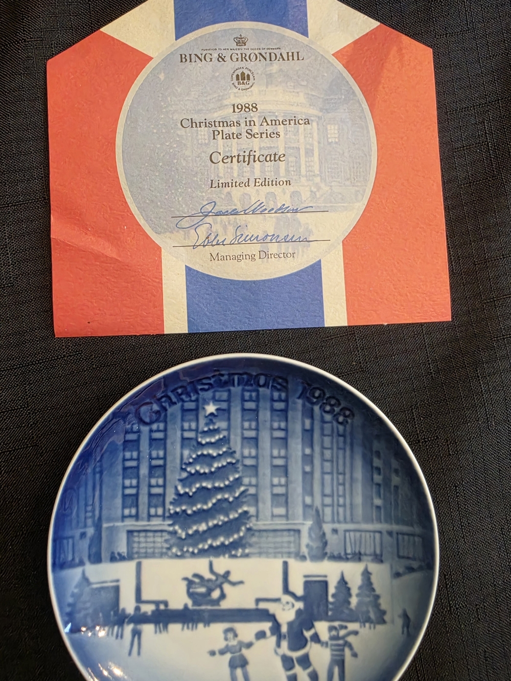 Bing & Grondahl 1988 Christmas in America Limited Edition Porcelain Plate W/Cert